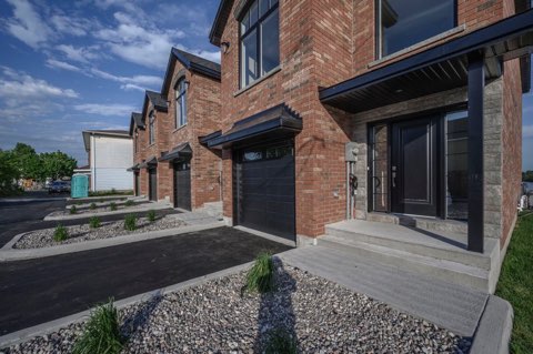 Cornwall - Furnished 2 bedroom, 2 full bathrooms