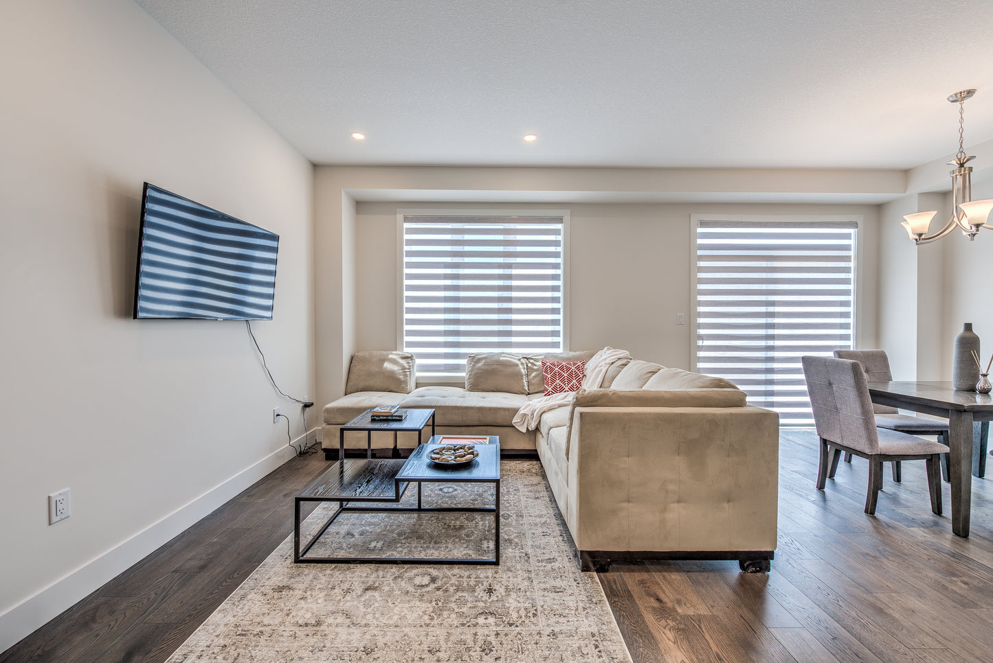 London - 3 bedroom, 2.5 bathroom