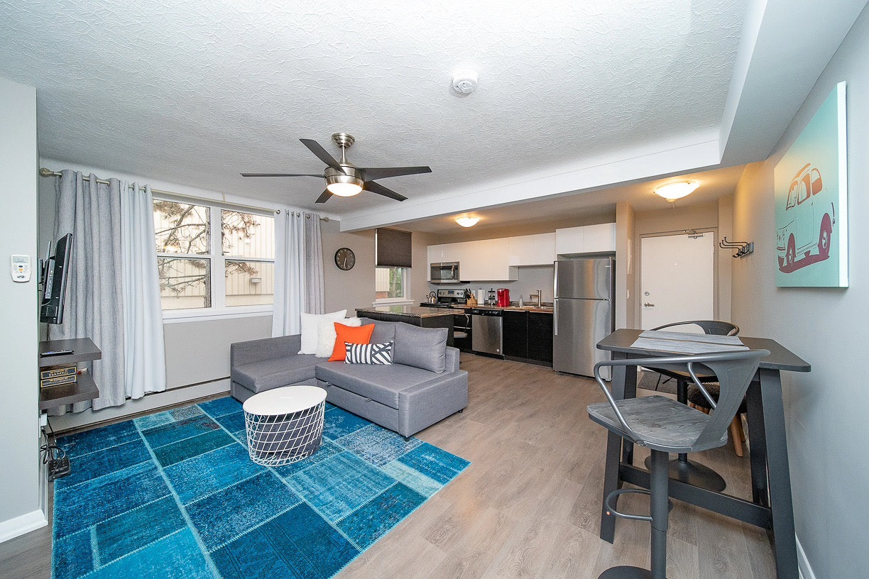 Niagara Falls - 12 x One Bedroom Condominiums