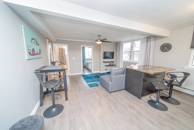 Niagara Falls - 12 x One Bedroom Condominiums