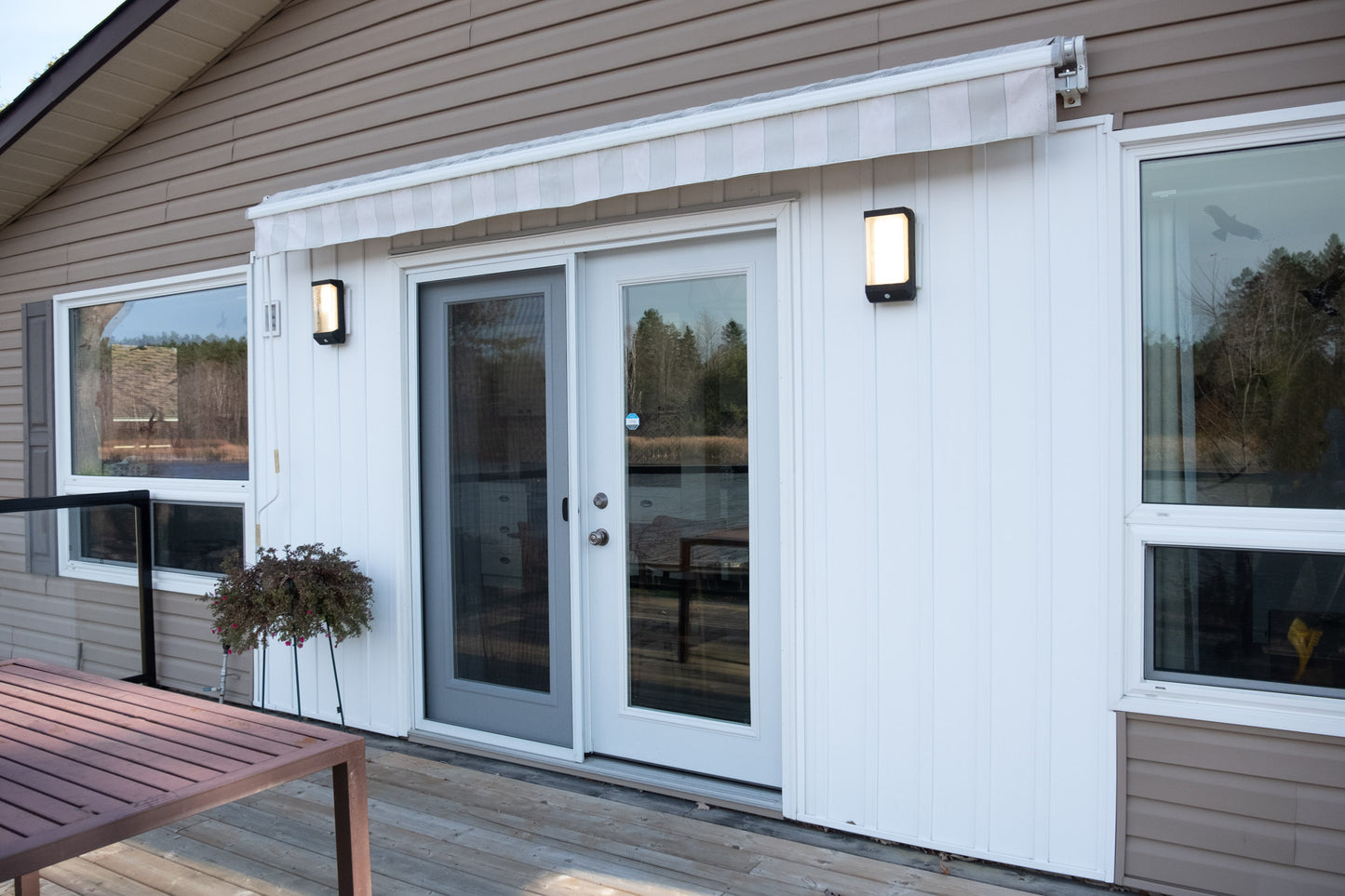 Kemptville Bungalow - Furnished 2 Bedroom, 2 Full Bathroom