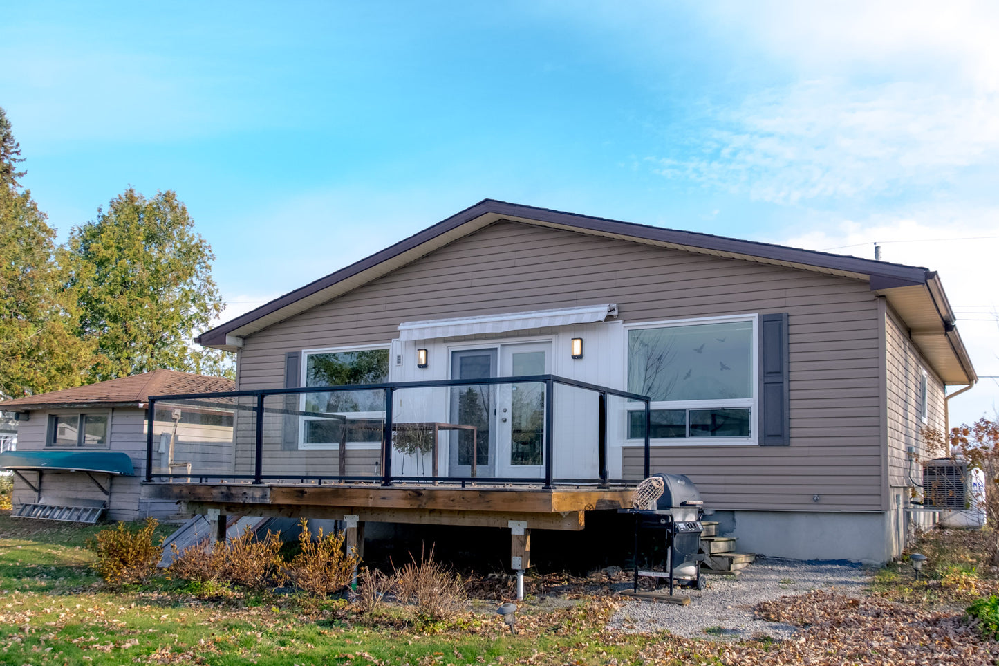 Kemptville Bungalow - Furnished 2 Bedroom, 2 Full Bathroom
