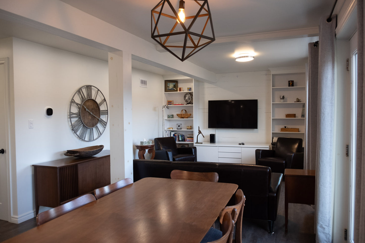 Kemptville Bungalow - Furnished 2 Bedroom, 2 Full Bathroom