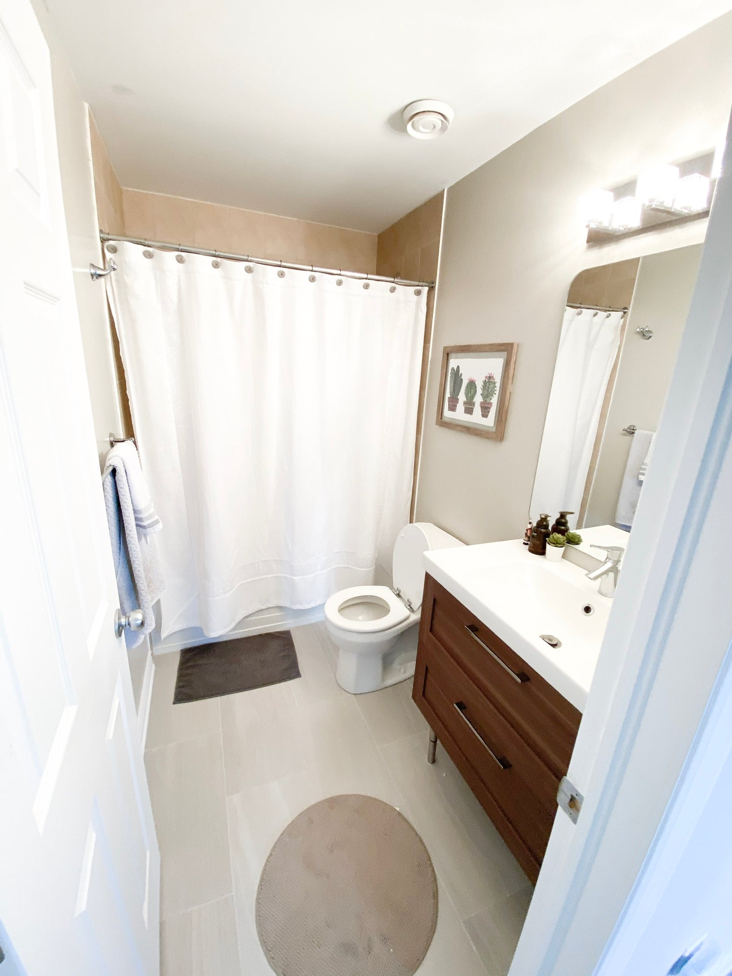 Ottawa - 2 bedroom, 1.5 bathroom