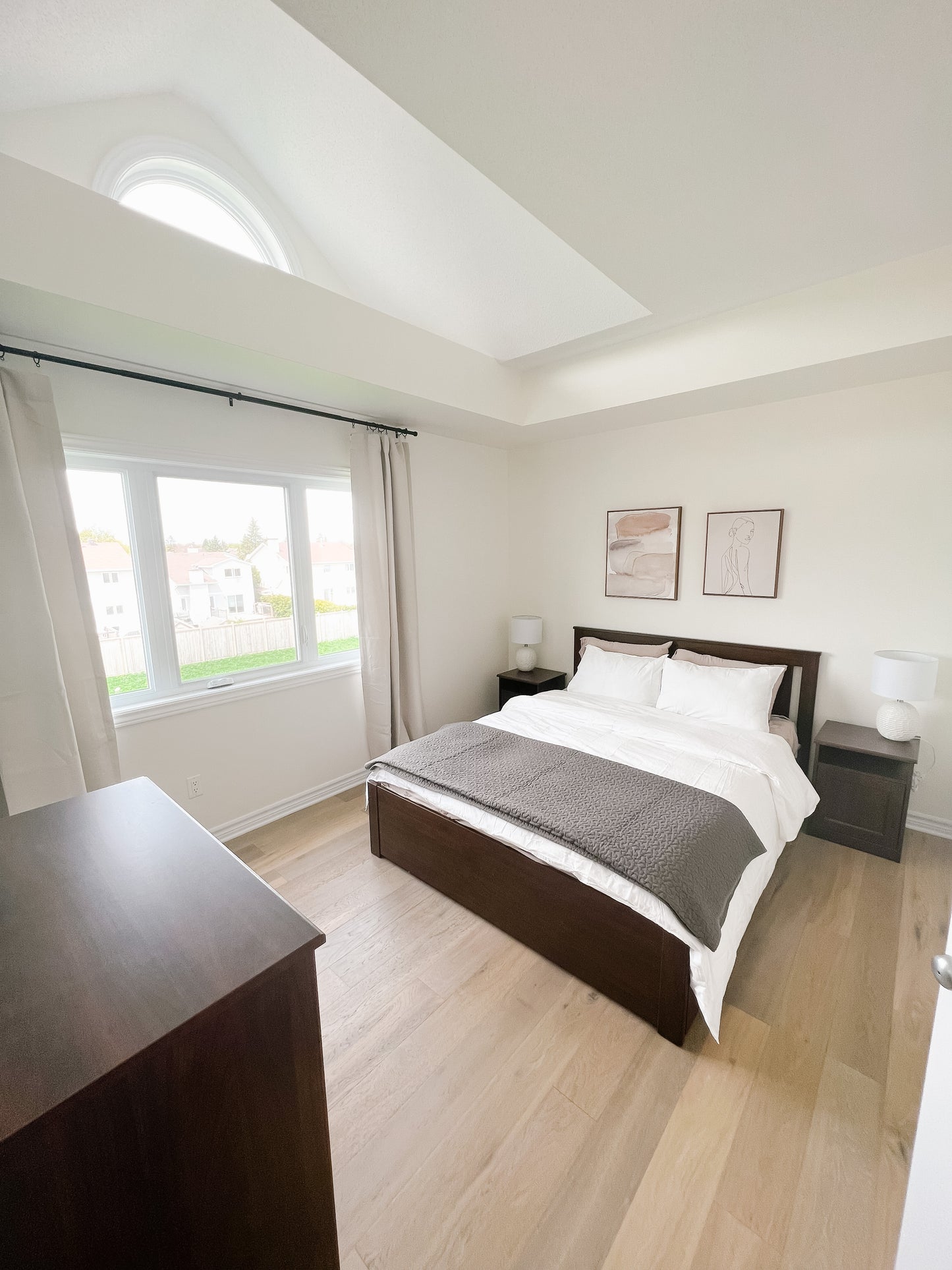 Ottawa - 2 bedroom, 1.5 bathroom