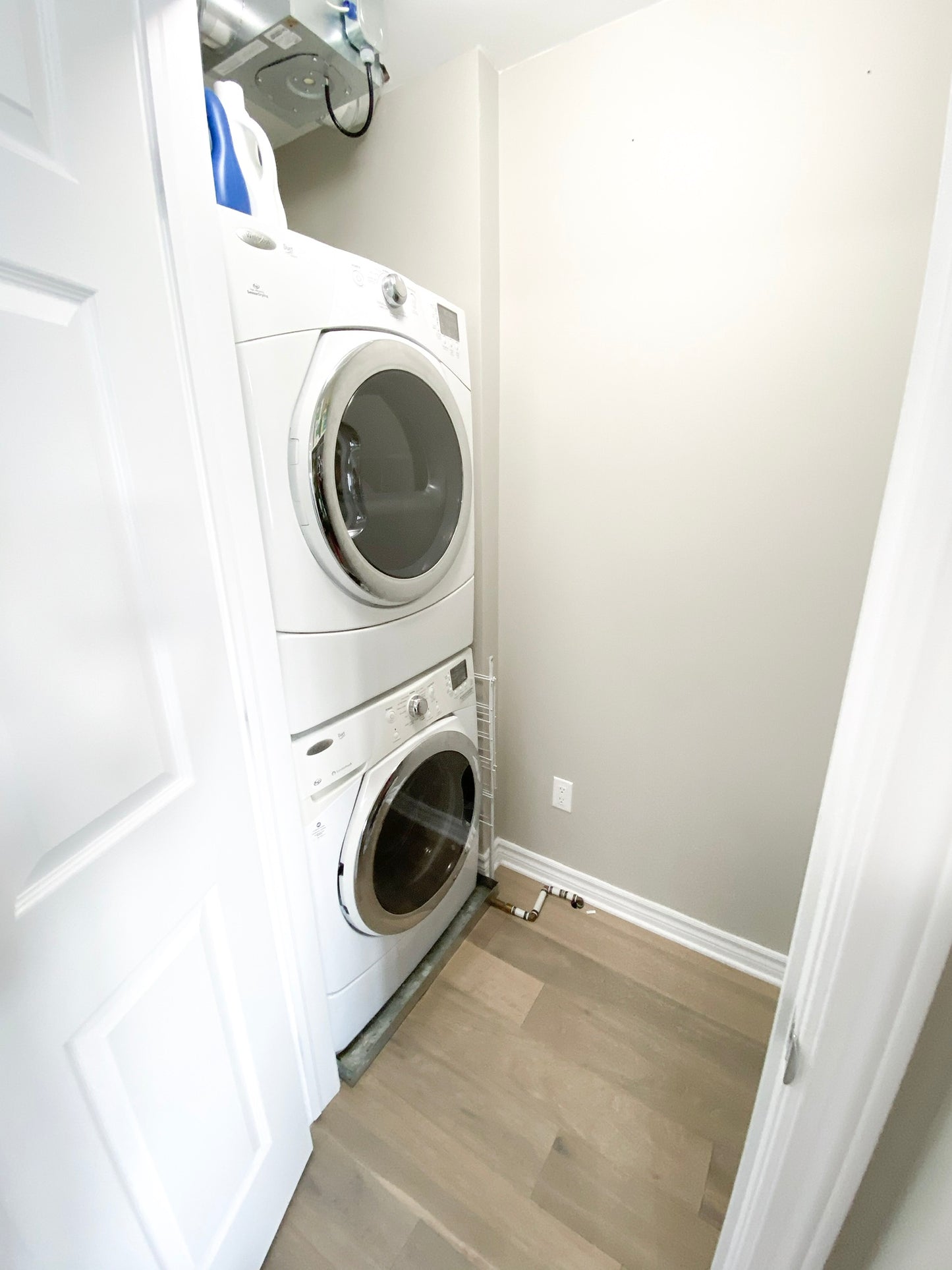 Ottawa - 2 bedroom, 1.5 bathroom