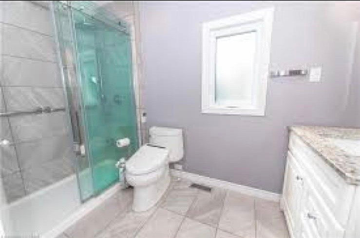 London - 4 bedrooms, 2.5 bathrooms