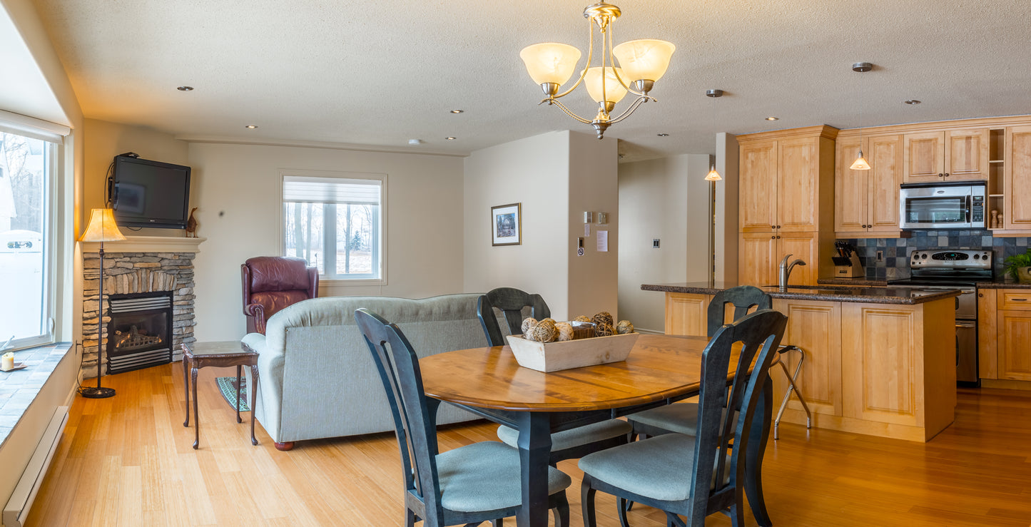 Kemptville - Abbott Road Suites - West Suite Furnished 1 Bedroom Rental with King Bed