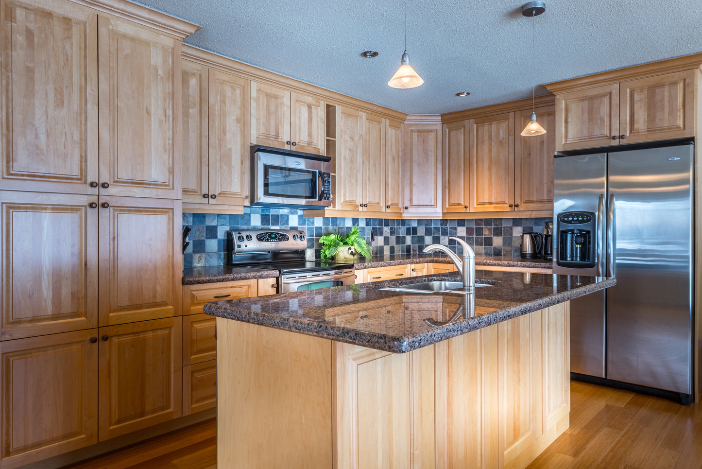 Kemptville - Abbott Road Suites - West Suite Furnished 1 Bedroom Rental with King Bed