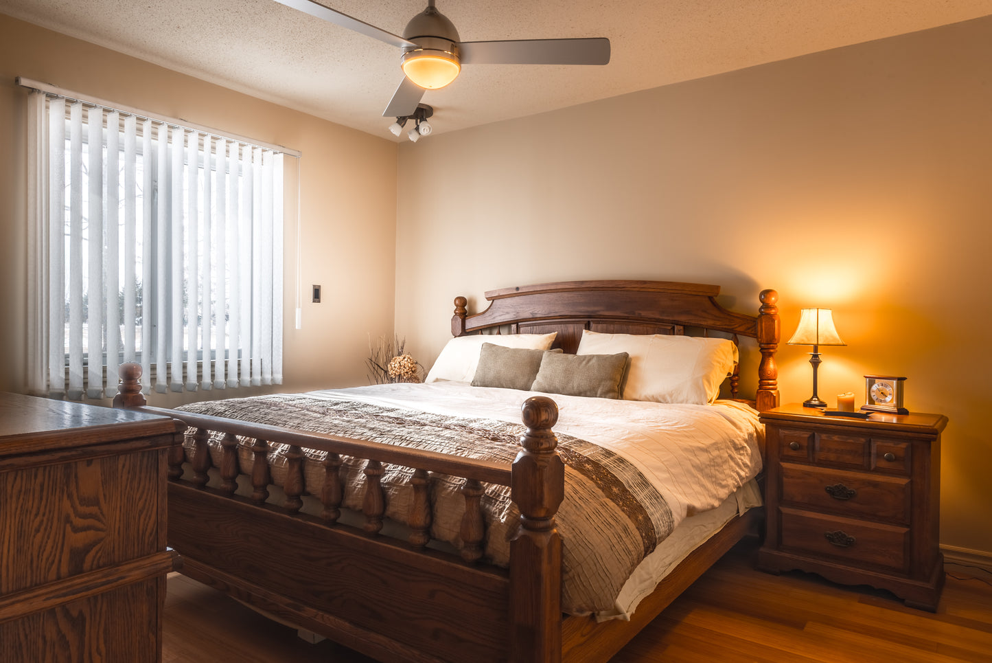 Kemptville - Abbott Road Suites - West Suite Furnished 1 Bedroom Rental with King Bed