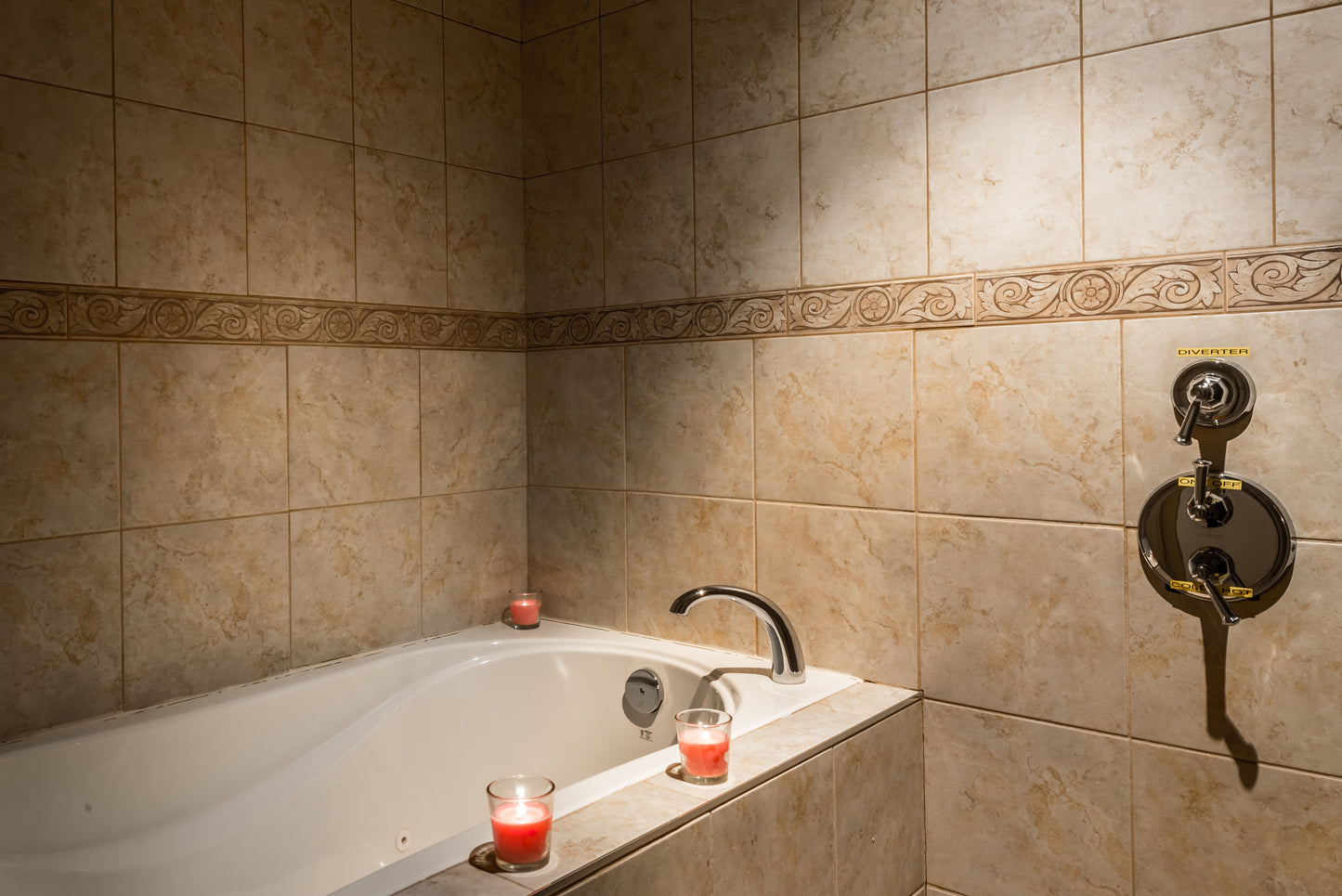 Kemptville - Abbott Road Suites - West Suite Furnished 1 Bedroom Rental with King Bed