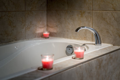 Kemptville - Abbott Road Suites - West Suite Furnished 1 Bedroom Rental with King Bed