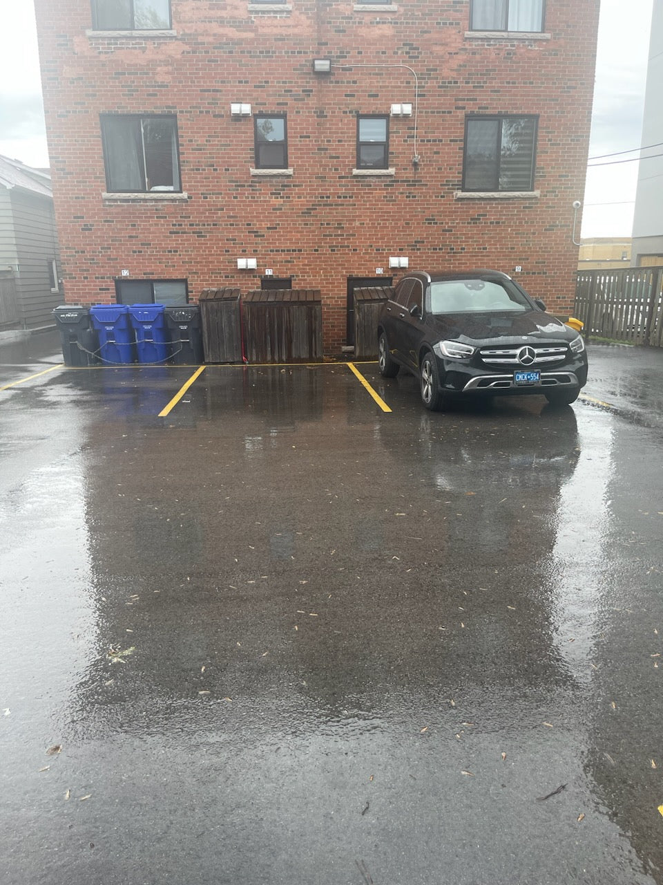 Niagara Falls - 12 x One Bedroom Condominiums
