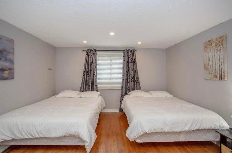 London - 4 bedrooms, 2.5 bathrooms