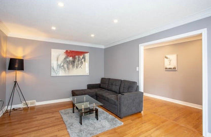London - 4 bedrooms, 2.5 bathrooms