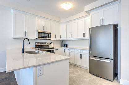 London - 3 bedroom, 2.5 bathroom