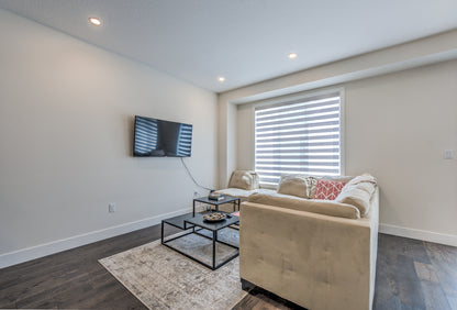 London - 3 bedroom, 2.5 bathroom