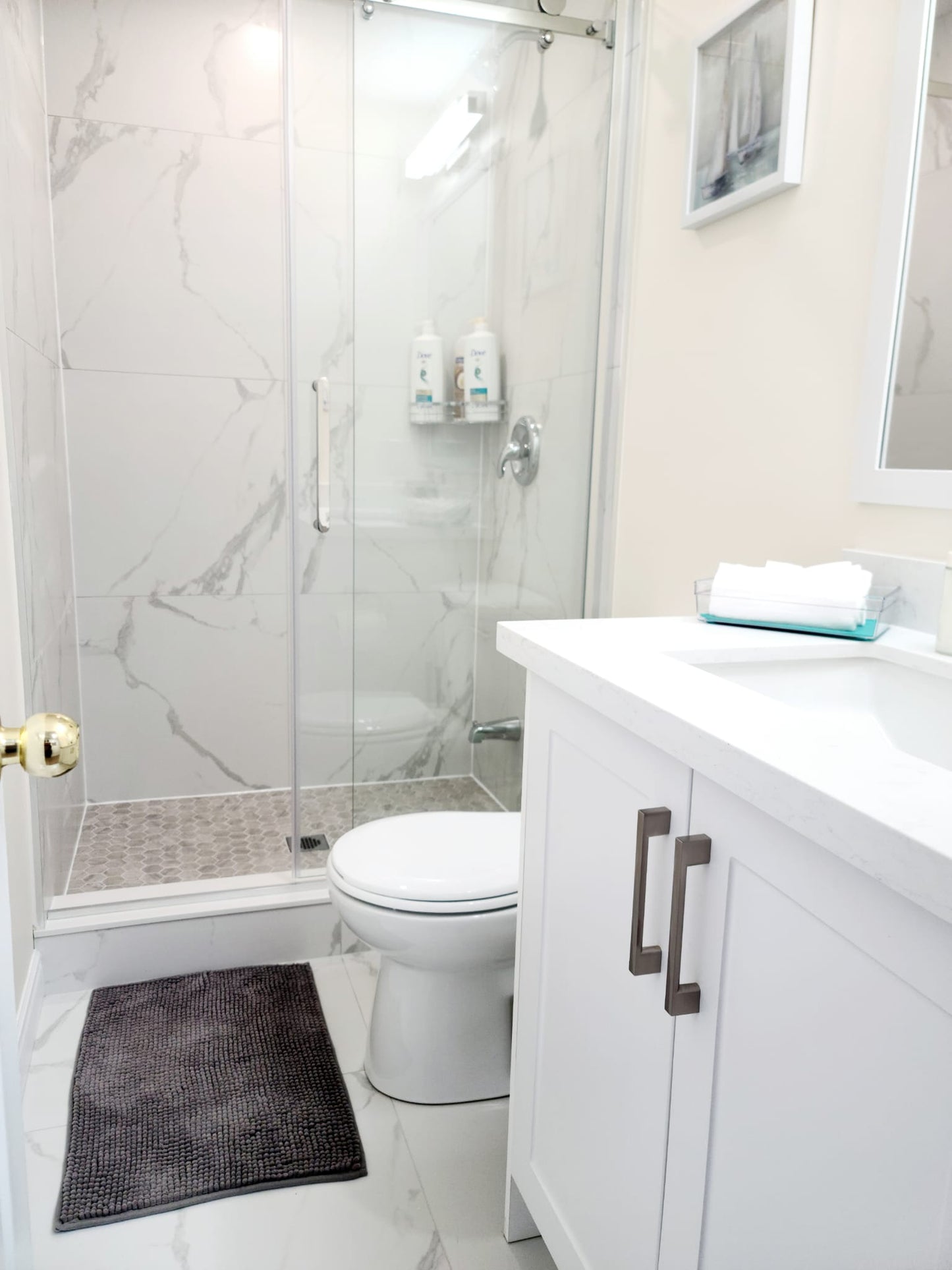 Whitby - 2 bedrooms, 2 full bathrooms