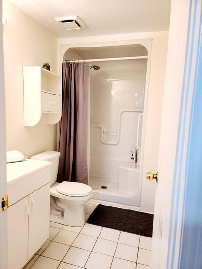 Whitby - 2 bedrooms, 2 full bathrooms