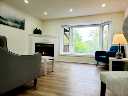 Whitby - 2 bedrooms, 2 full bathrooms