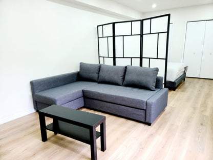 Whitby - 2 bedrooms, 2 full bathrooms