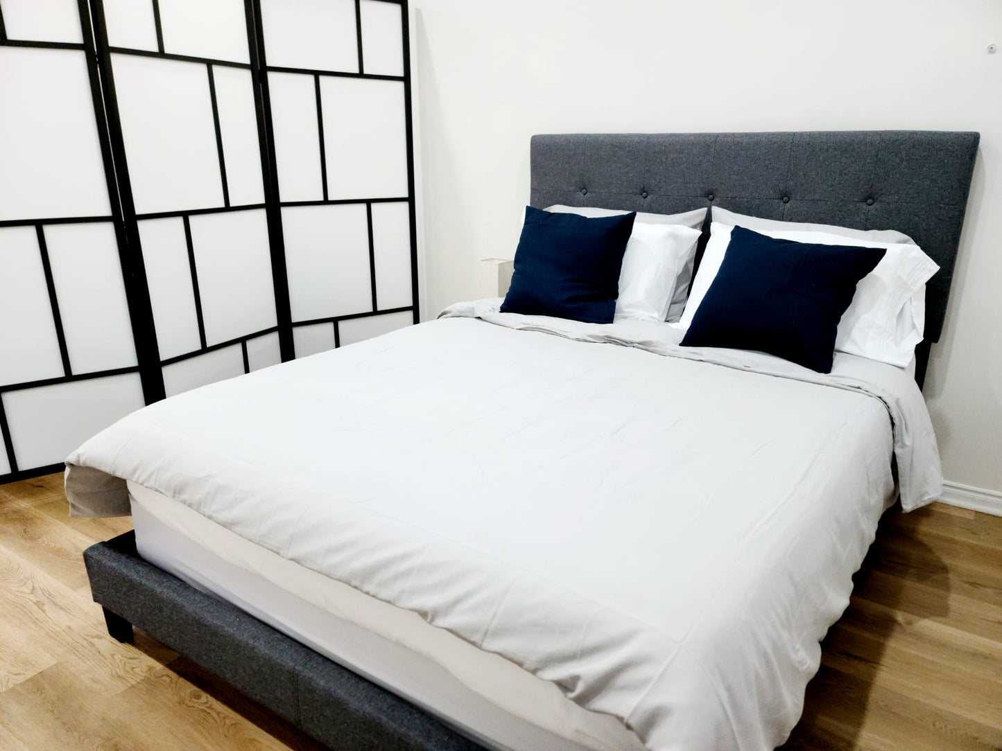 Whitby - 2 bedrooms, 2 full bathrooms