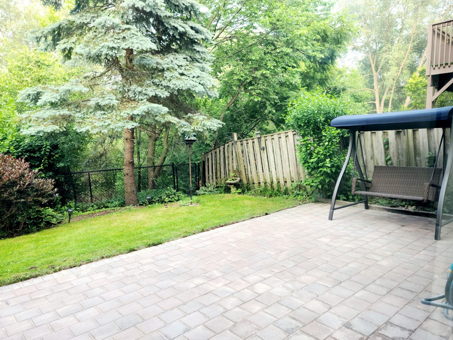 Whitby - 2 bedrooms, 2 full bathrooms