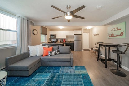 Niagara Falls - 12 x One Bedroom Condominiums