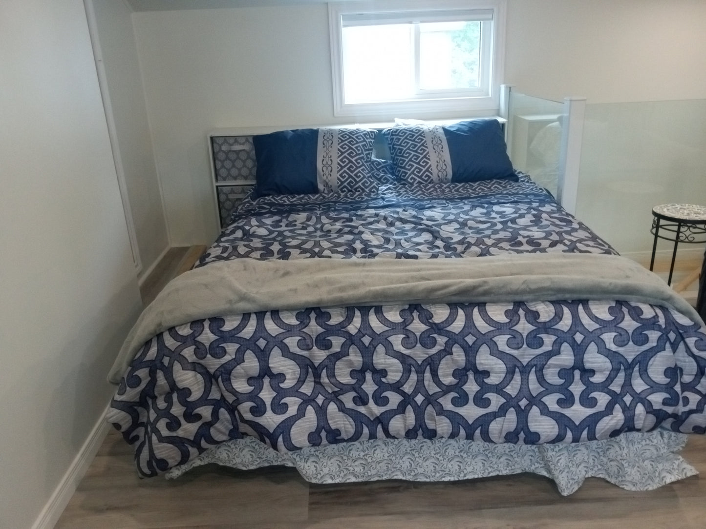 Kemptville -  Bachelor Style Loft Suite