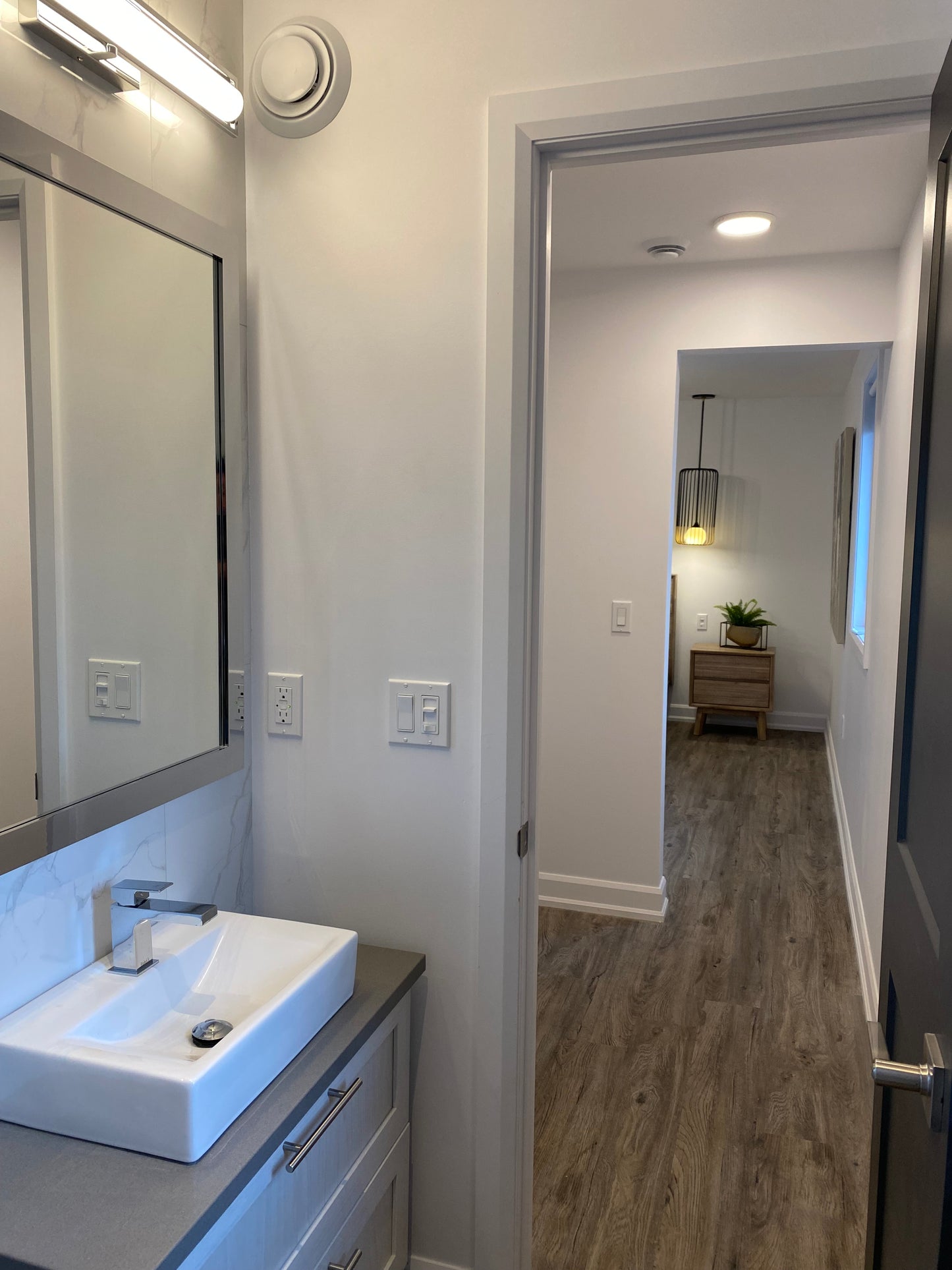Cornwall - Furnished 2 Bedroom Loft Rental