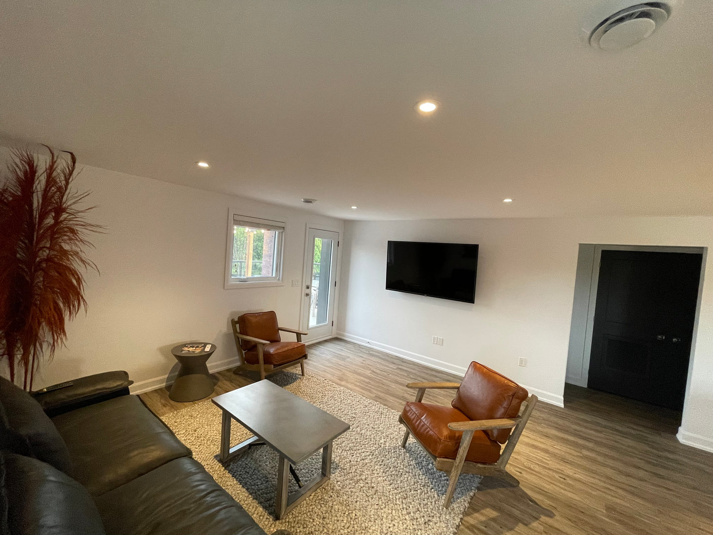 Cornwall - Furnished 2 Bedroom Loft Rental
